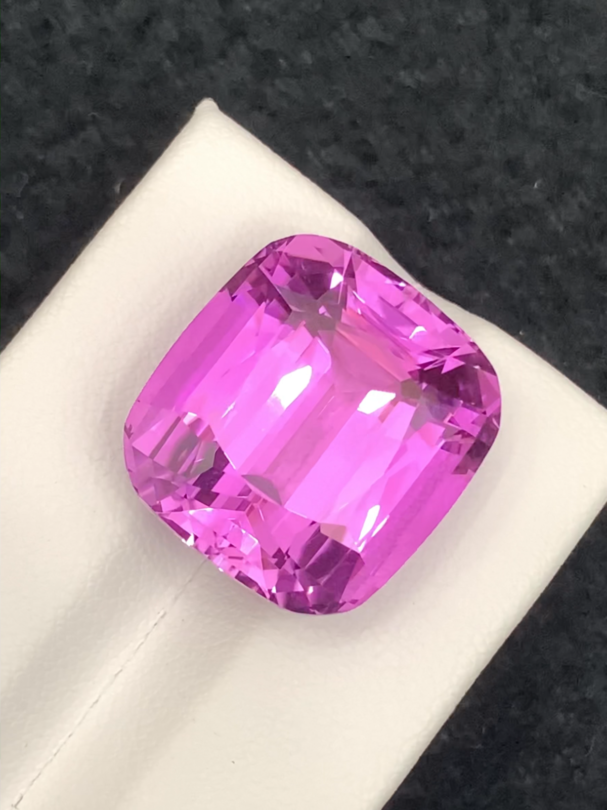 kunzite gemstone