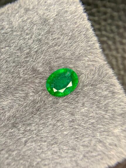 green emerald stone for jewellery