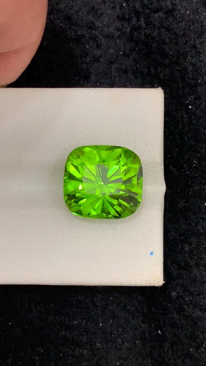 buy peridot gemstone