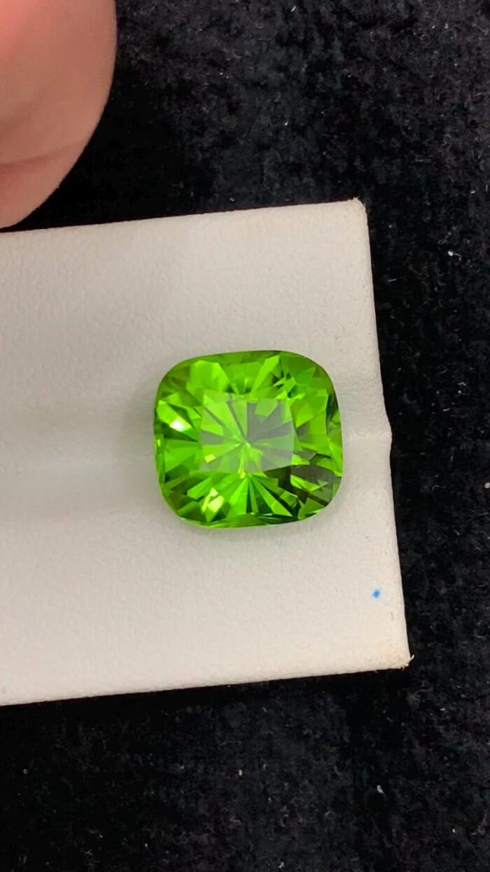 peridot gemstone for jewellery