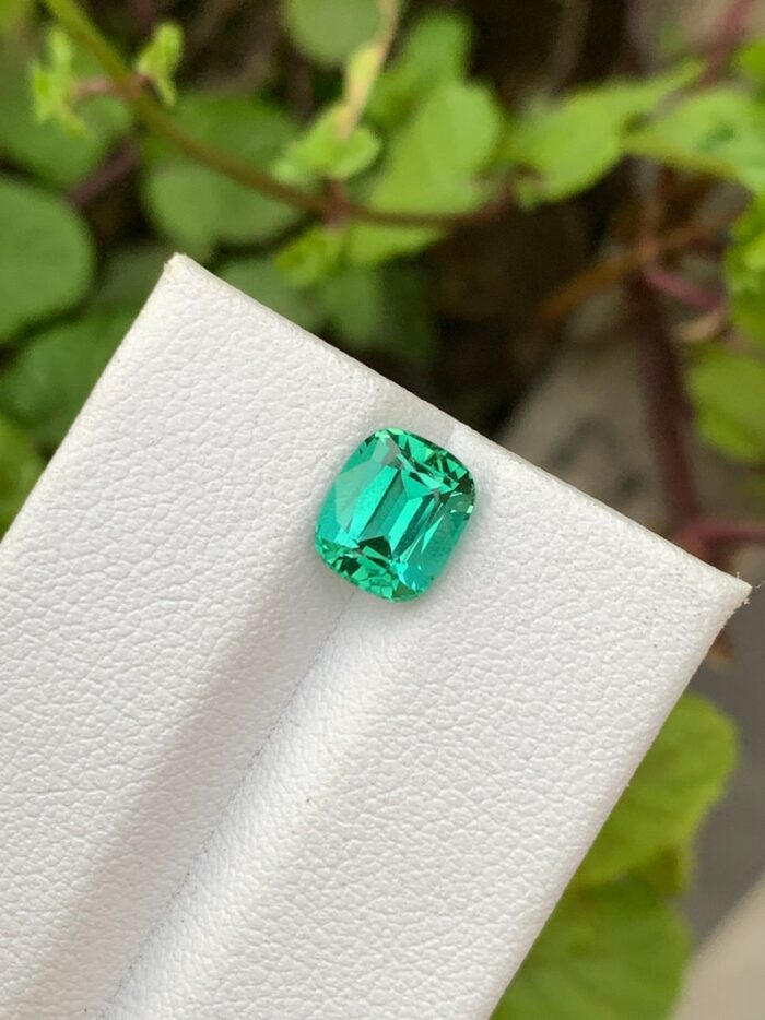 loose tourmaline gemstone