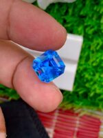 Loose aquamarine gemstone