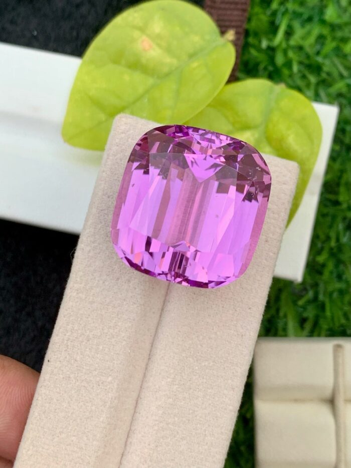 kunzite meaning