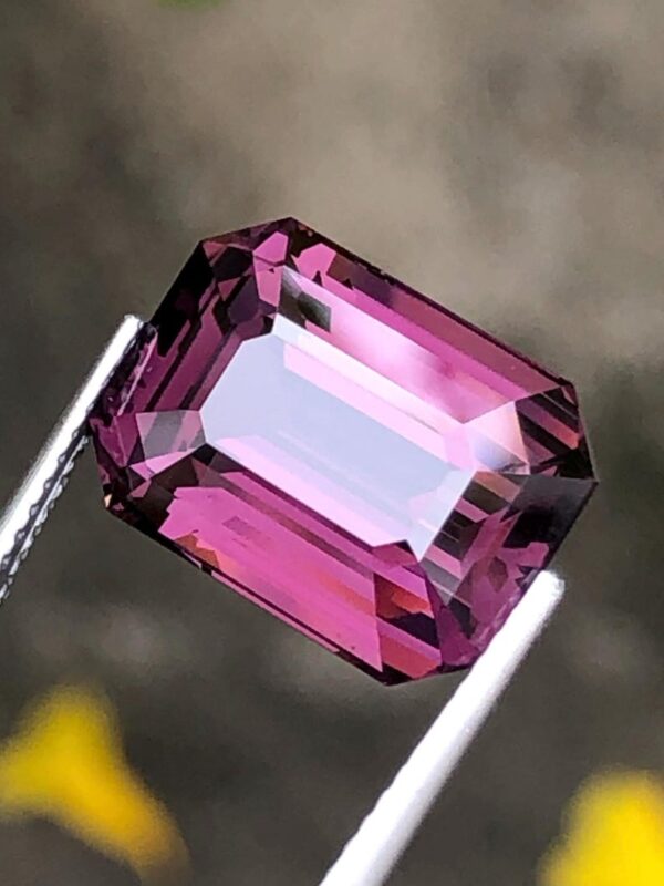 spinel gemstone